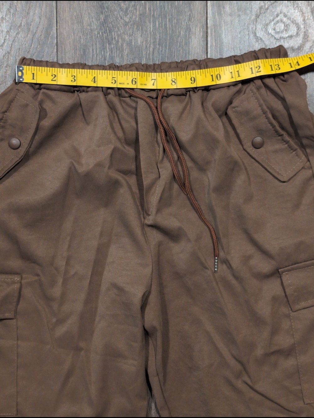 Women's Brown Cargo Shorts Pockets Elastic Waist Drawstring Polyester Size M